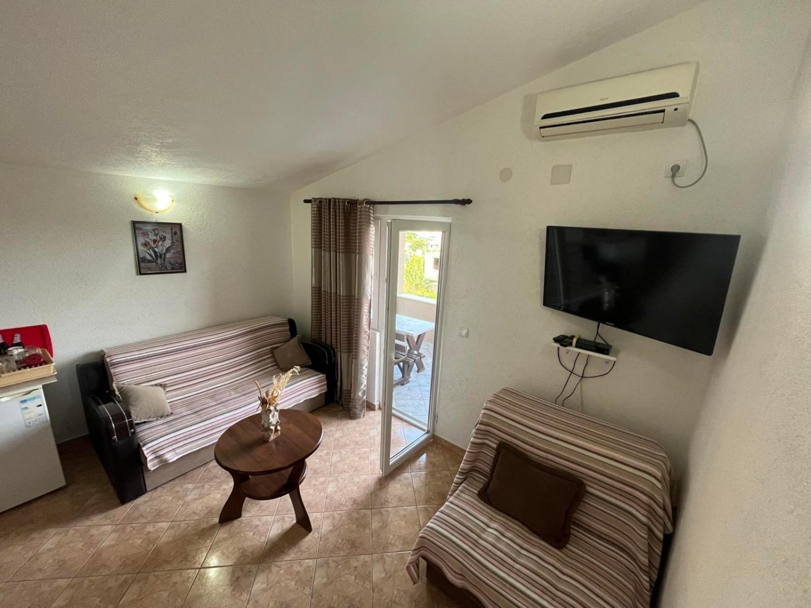 Apartmani Joca Sutomore Ngoại thất bức ảnh